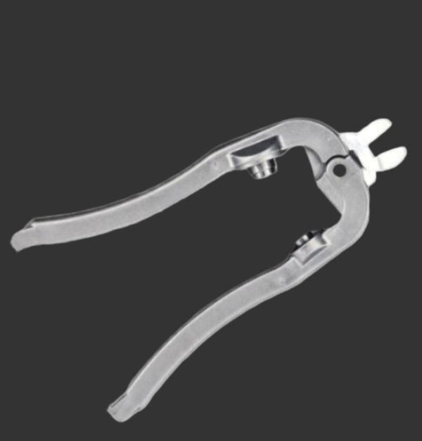 Socket Wrench w/ Clippers